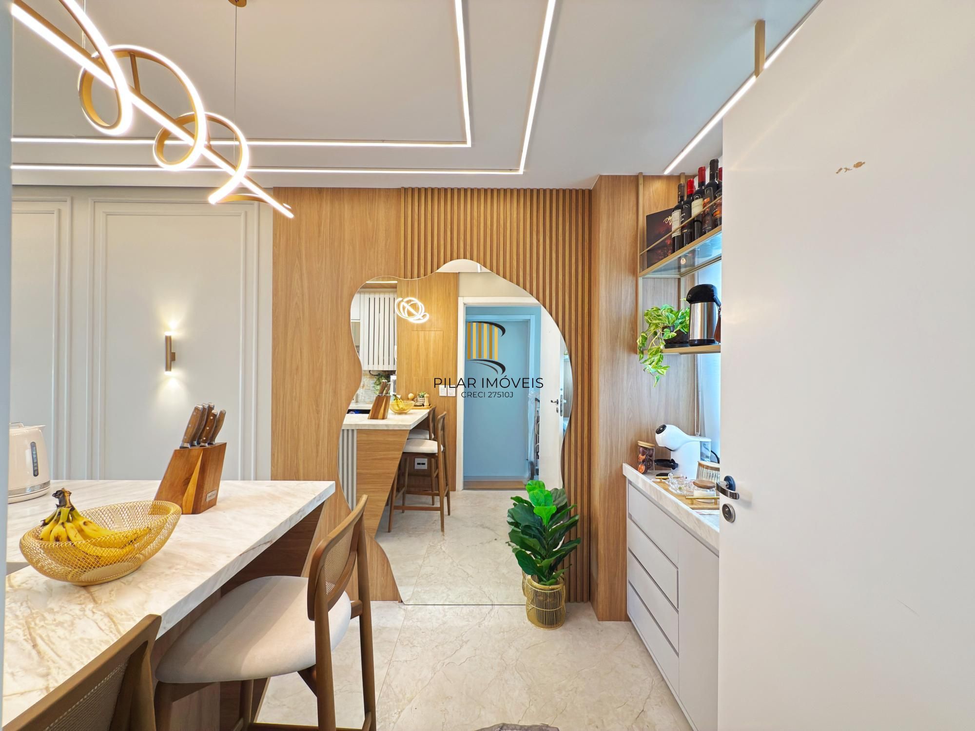 Apartamento novo semimobiliado no Cristal