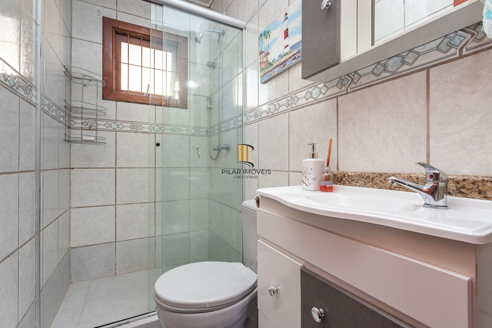 Casa em condomínio à venda com 97m², 2 dormitórios e 2 vagas, no bairro Tristeza em Porto Alegre.