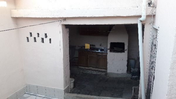 Casa para Venda - 230m², 2 dormitórios, 3 vagas - Santa Tereza