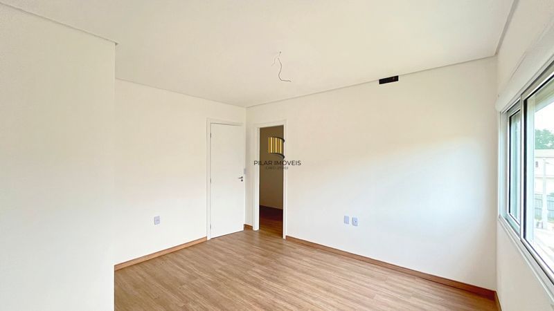 Casa Condominio em Porto Alegre, no bairro Campo Novo, com 3 dormitório(s), e 3 