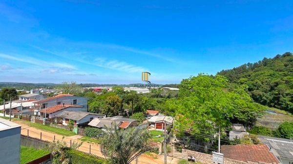 Casa em Porto Alegre, no bairro Aberta dos Morros, com 3 dormitório(s), e 3 banh