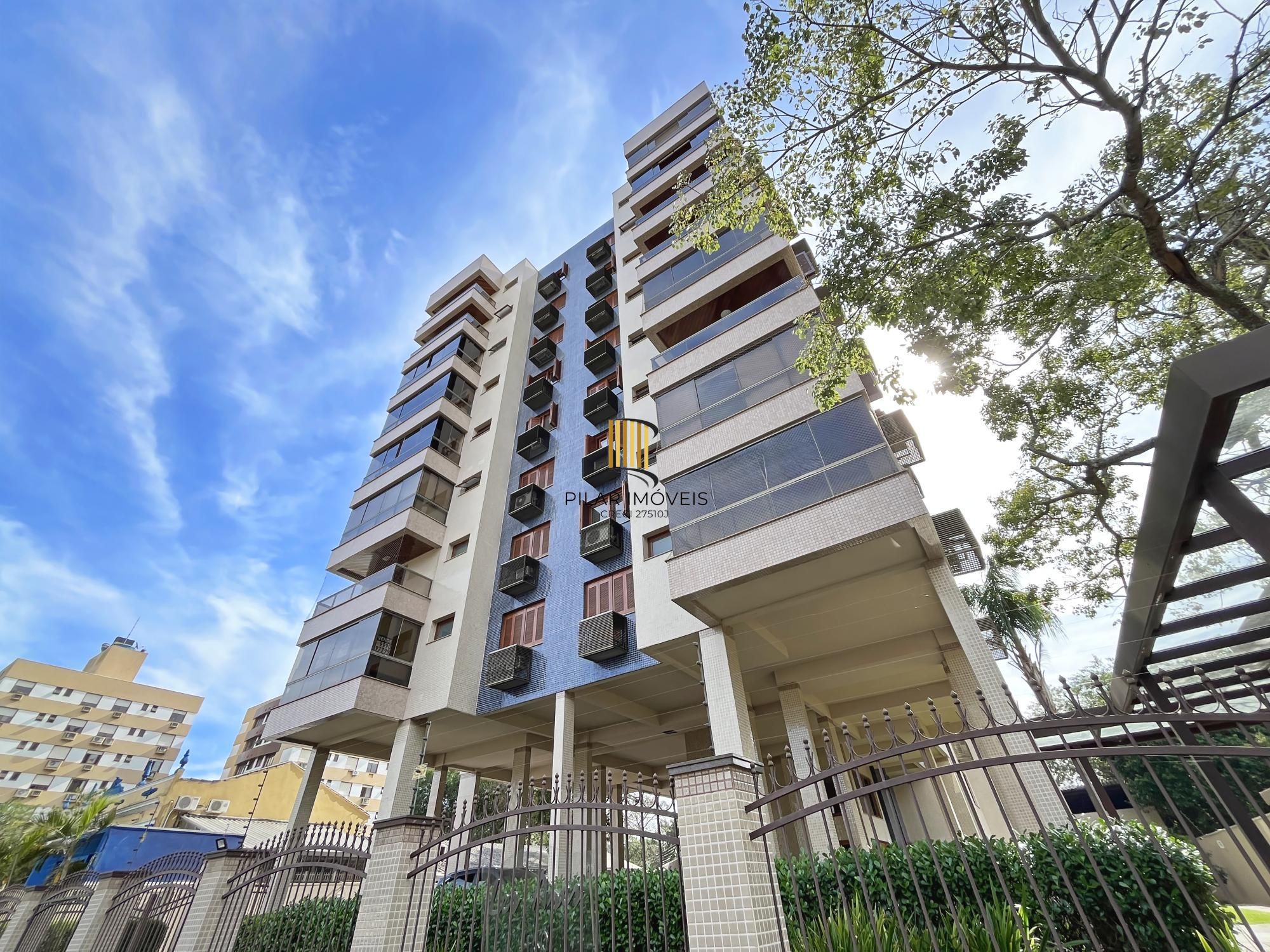 Apartamento na Tristeza  com 3 dormitórios, 1 suite, sacada , churrasqueira e 3 