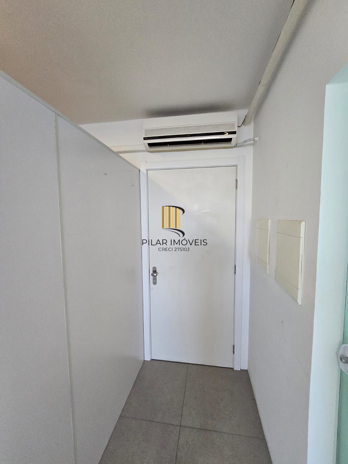 Excelente sala comercial para venda e locação no  Murano Office. bairro cristal.