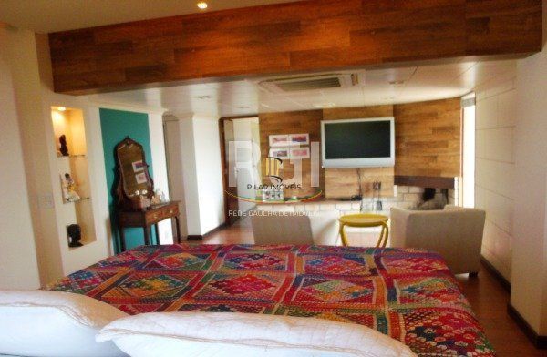 Casa para Venda - 700m², 4 dormitórios, sendo 4 suites, 6 vagas - Vila Conceição