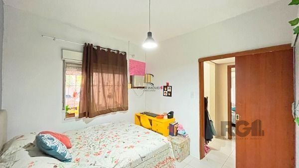 Casa para Venda - 240m², 4 dormitórios, 3 vagas - Nonoai