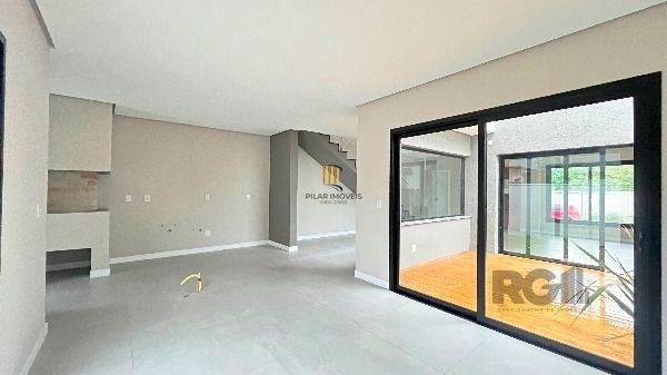 Casa Condominio em Porto Alegre, no bairro Hípica, com 3 dormitório(s), e 3 banh