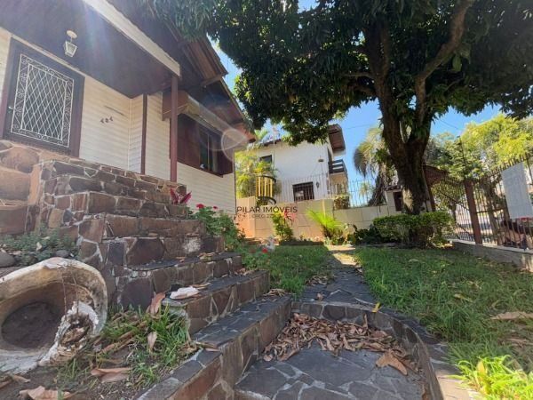 Casa 3 dormitórios à venda Camaquã Porto Alegre/RS