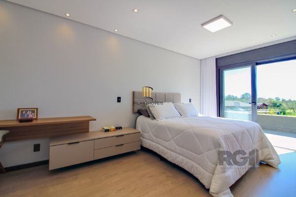 Casa em Condominio no Terra Ville, com 4 dormitório(s), e 4 suítes, à venda.