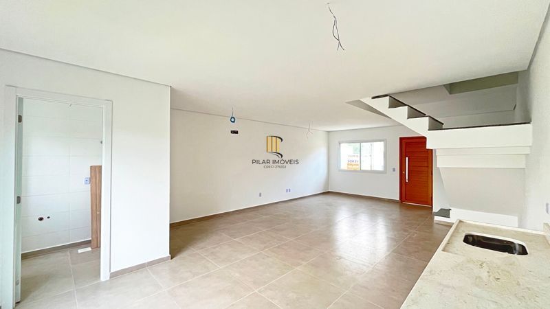 Casa Condominio em Porto Alegre, no bairro Campo Novo, com 3 dormitório(s), e 3 