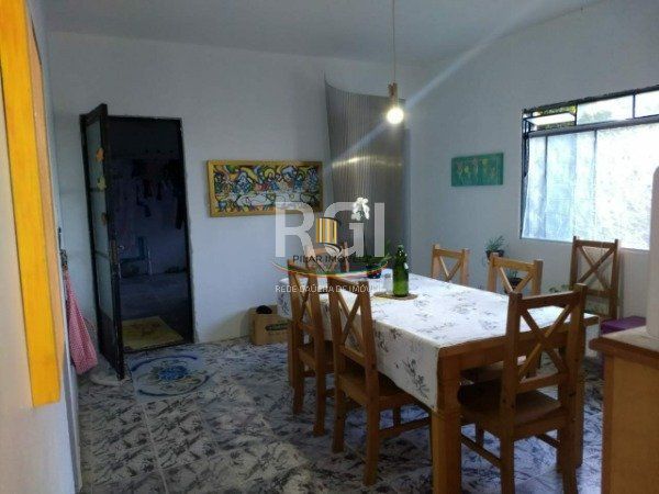 Casa para Venda - 150m², 3 dormitórios, 2 vagas - Hípica