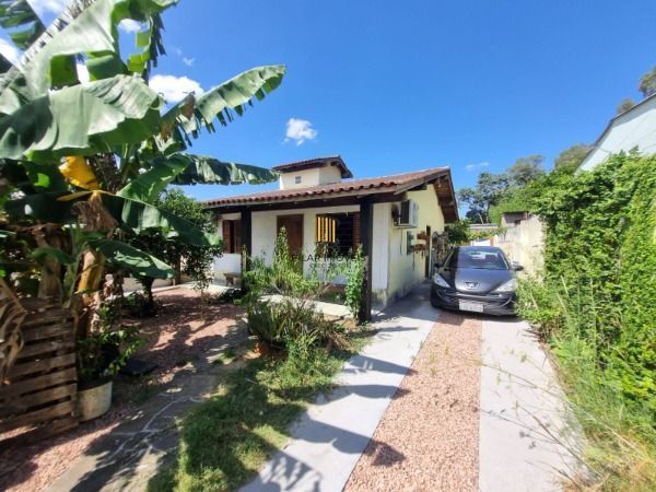 Casa 2 dormitórios à venda Camaquã Porto Alegre/RS - Pilar Imóveis