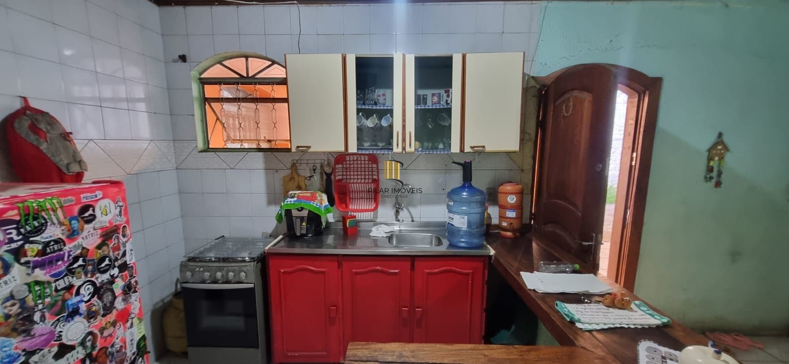 Ótimo terreno com casa em localização privilegiada no bairro.