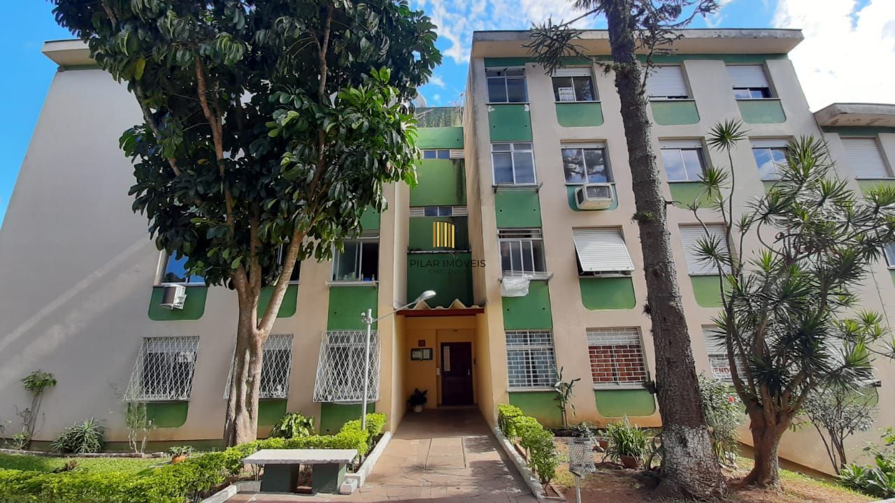 Apartamento 2 dormitórios, perto de todos recursos do bairro.