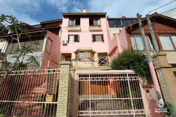 Casa para Venda - 212.52m², 3 dormitórios, sendo 1 suites, 2 vagas - Imperial Pa