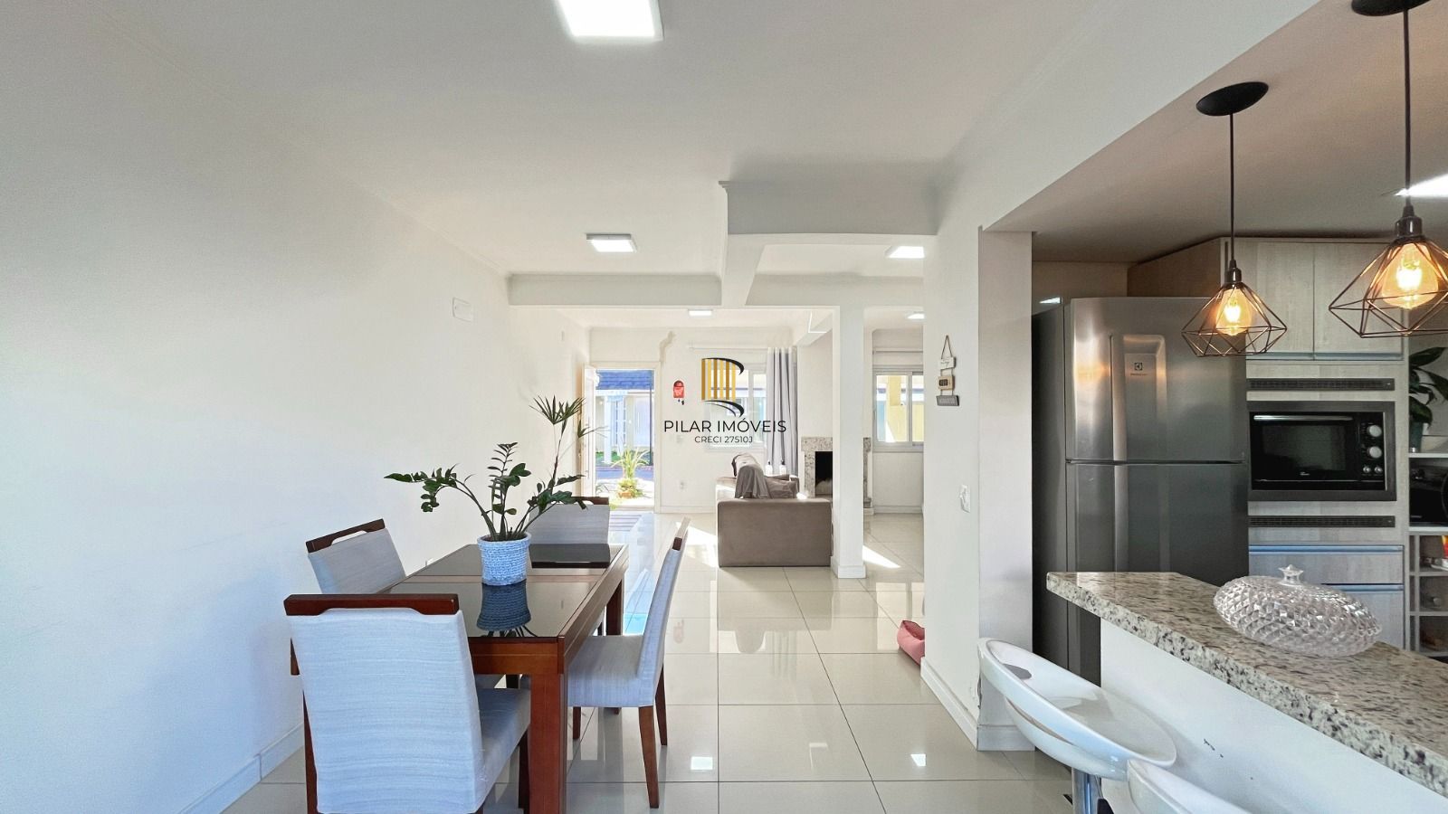 Casa de Condomínio 3 dormitórios no bairro Hípica