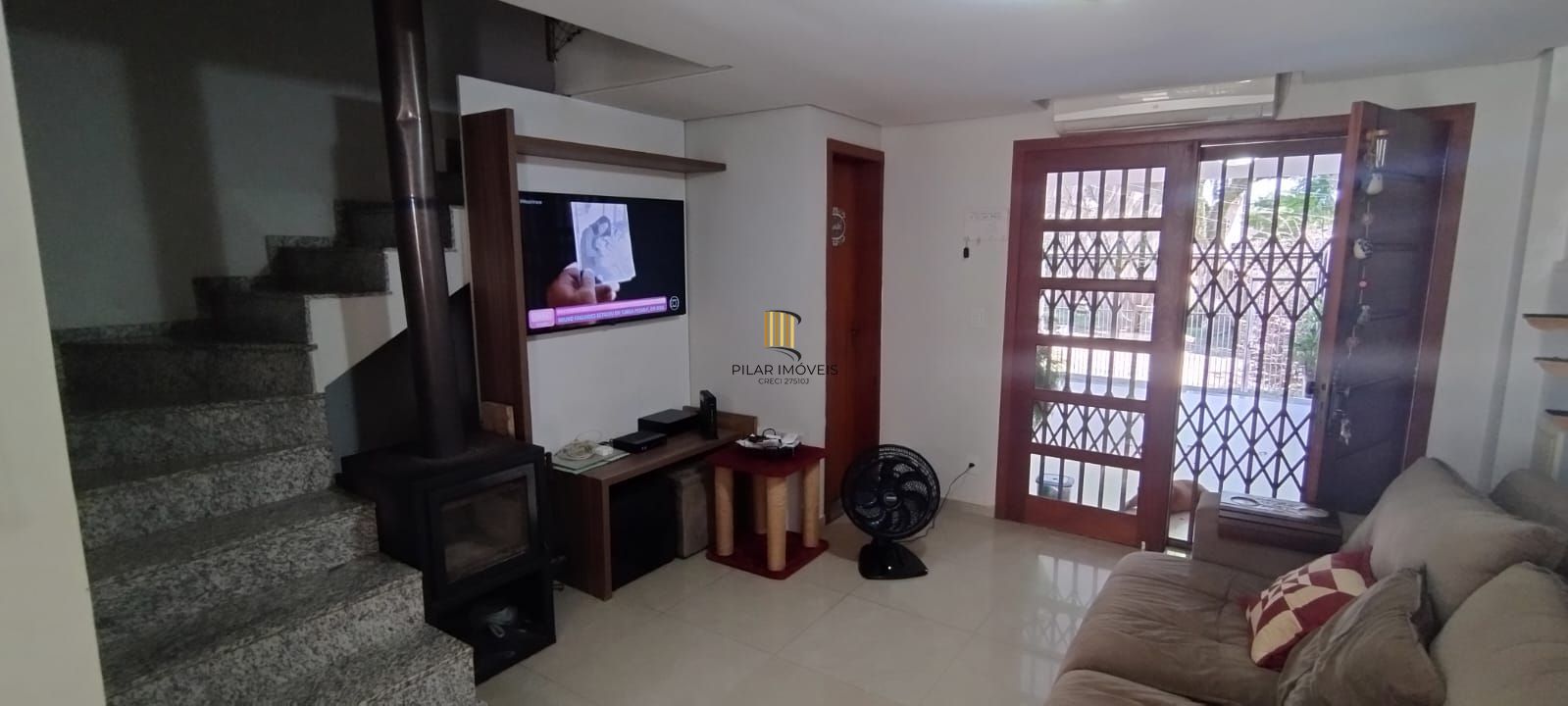 Linda Residência com 3 dormitórios, sendo 1 suíte á venda no Imperial Parque.