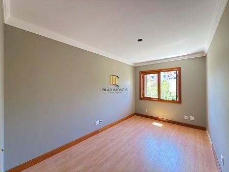 Apartamento com 3 dormitórios á venda no Bairro Tristeza.