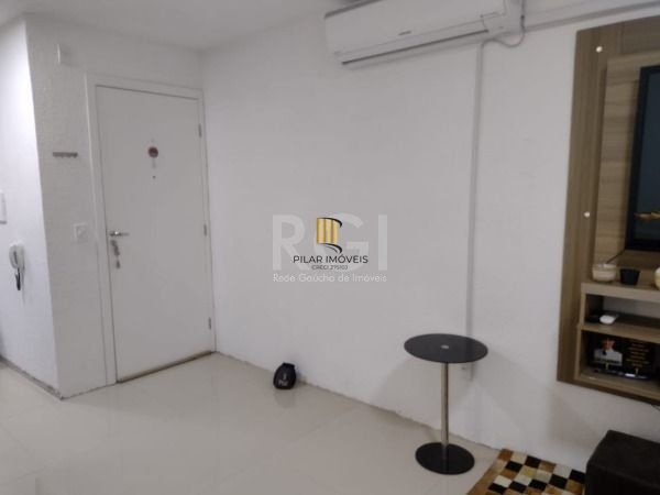 Apartamento para Venda - 37m², 2 dormitórios, 1 vaga - Hípica