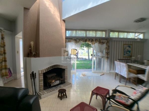 Casa para Venda - 333m², 3 dormitórios, sendo 1 suites, 4 vagas - Ipanema