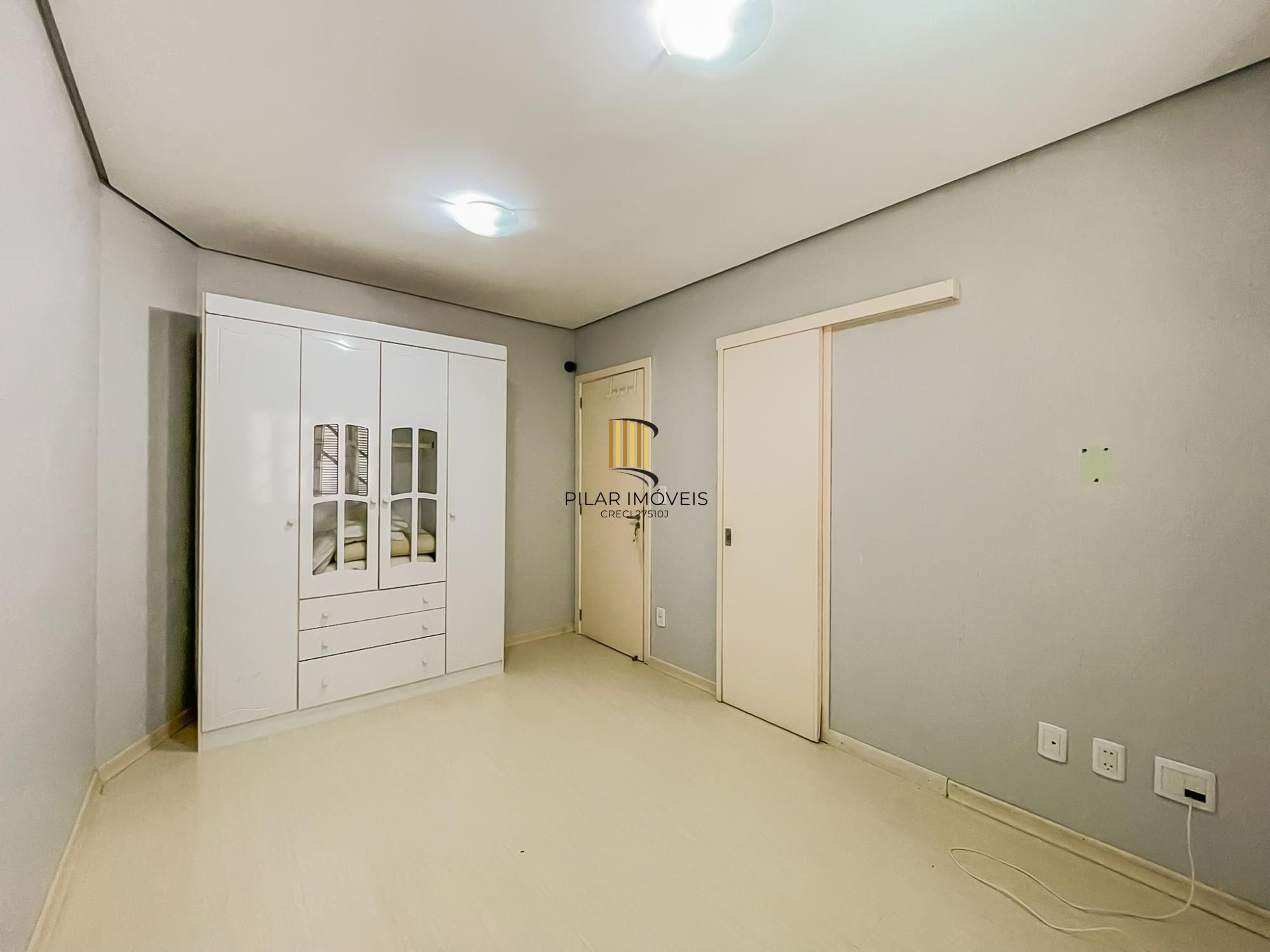 Casa 3 dormitórios no bairro Cristal