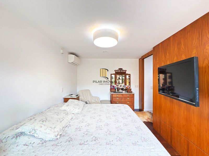 Residência, ótimo padrão com 4 suítes nos altos do Jardim Isabel, com vista pere