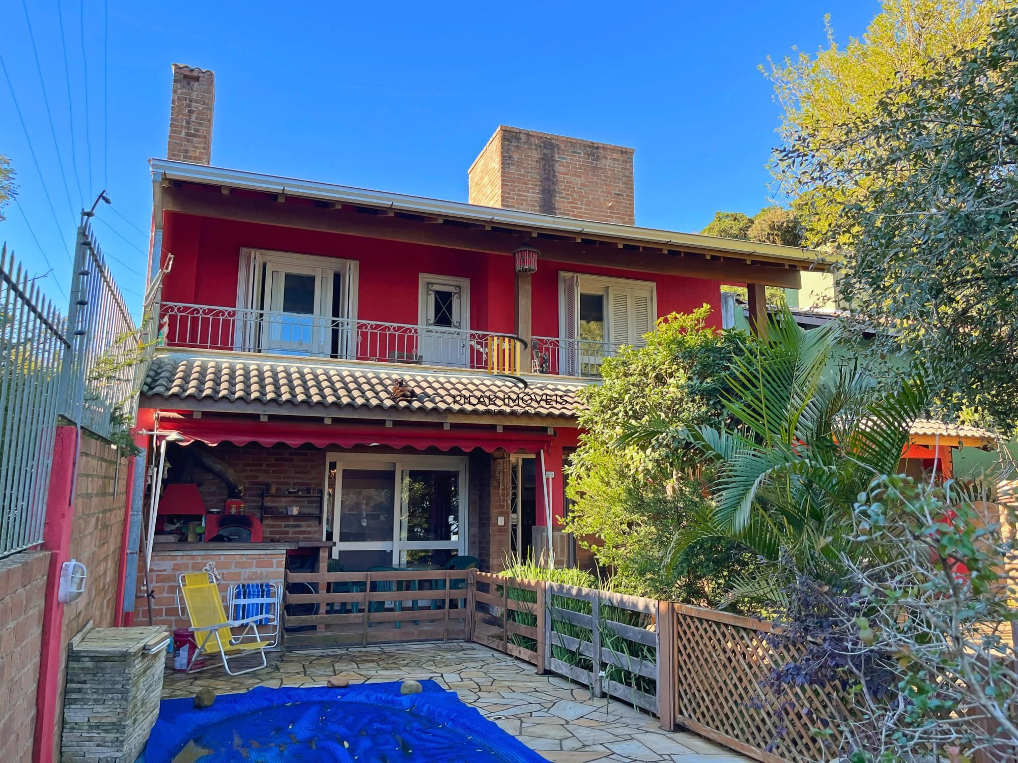 Casa 4 dormitórios no bairro Ipanema