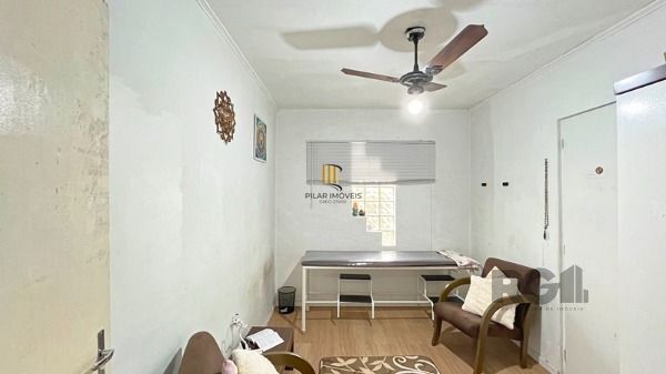 Casa em Porto Alegre, no bairro Cavalhada, com 4 dormitório(s), e 4 banheiros, à