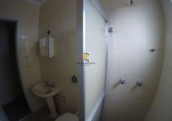 Apartamento em Porto Alegre, no bairro Medianeira, com 1 dormitório(s), e 1 banh