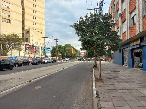 Apartamento em Porto Alegre, no bairro Partenon, com 2 dormitório(s), e 2 banhei