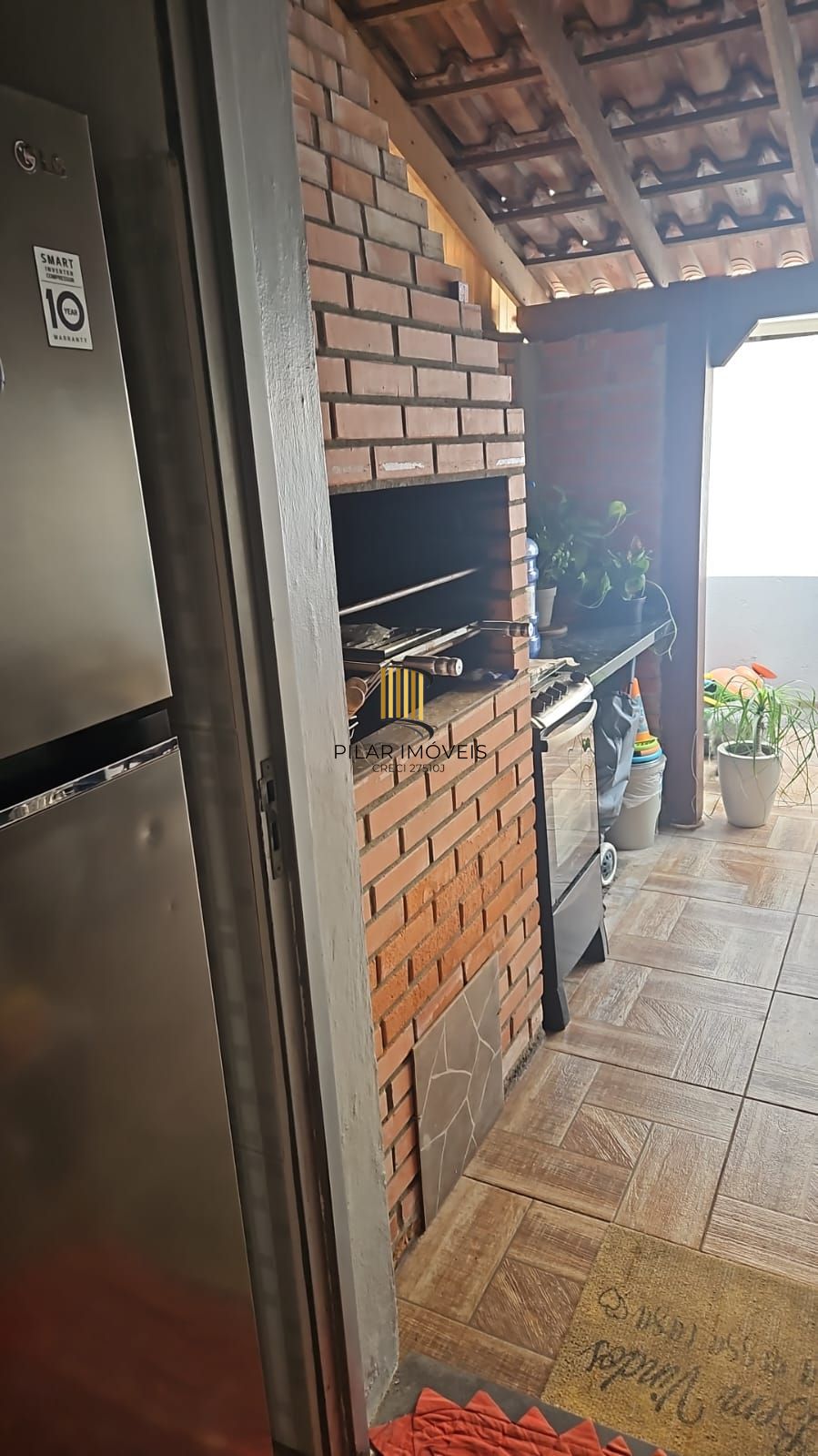 Ótima casa em condomínio, com 2 dormitórios.