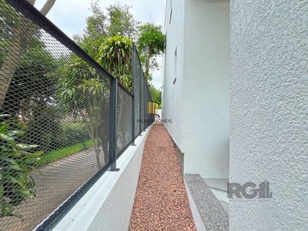 Casa em Porto Alegre, no bairro Vila Conceição, com 3 dormitório(s), à venda.