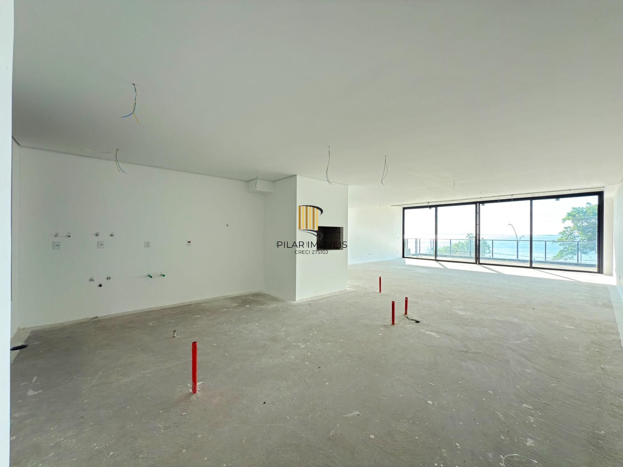 Belíssimo apartamento com projeto diferenciado e vista deslumbrante para o pôr do sol.