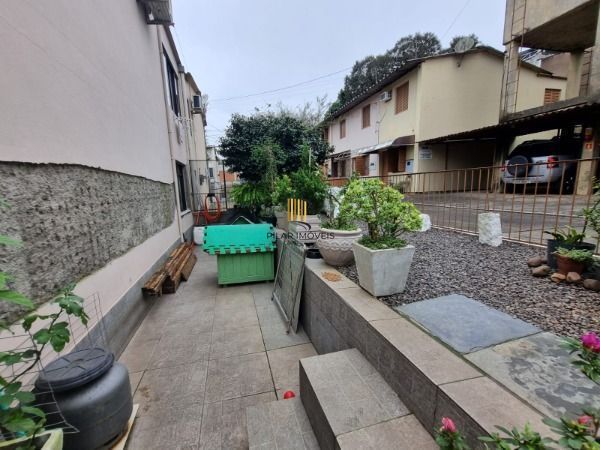 Casa Condominio em Porto Alegre, no bairro Cavalhada, com 2 dormitório(s), e 2 b