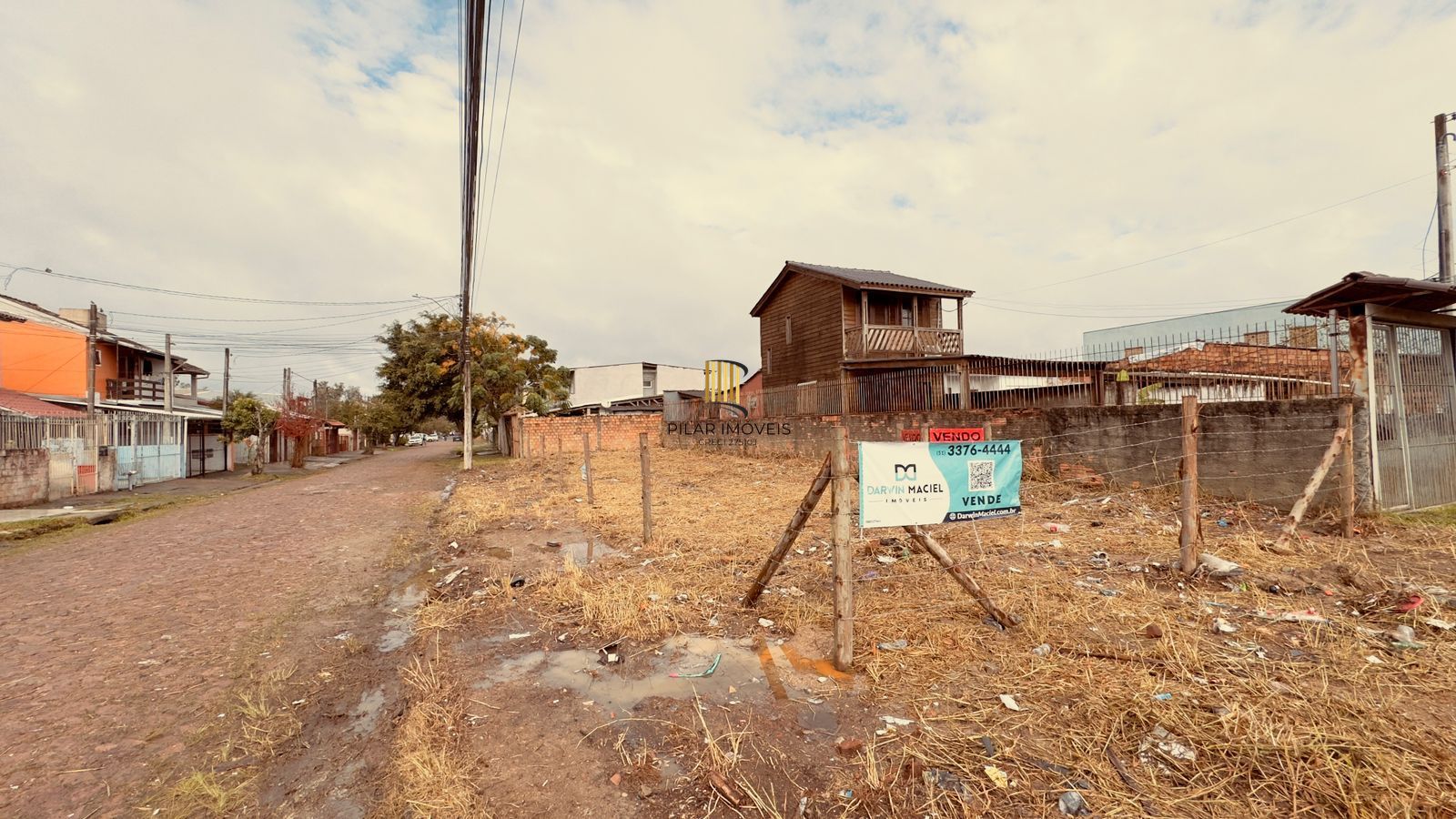 Terreno de esquina para venda, medindo 7,50x 27,25(204,37m²) bairro Hípica.