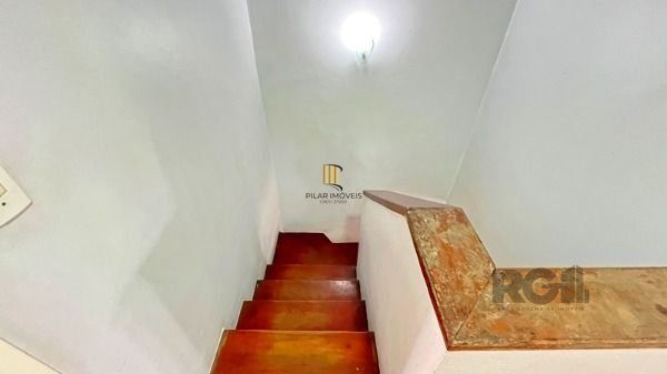 Casa em Porto Alegre, no bairro Cavalhada, com 2 dormitório(s), e 2 banheiros, à