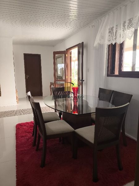 Casa em Tavares, no bairro Centro, com 2 dormitório(s), e 2 banheiros, à venda.