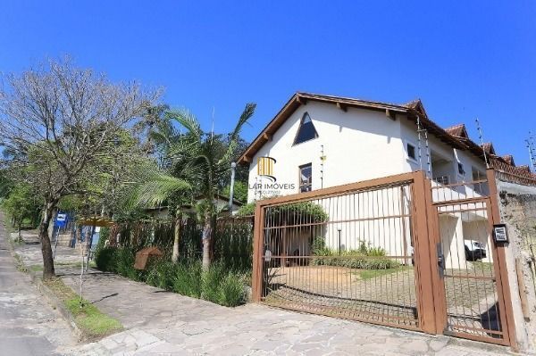 Casa Condominio para Venda - 3 dormitórios, sendo 1 suites, 2 vagas - Tristeza