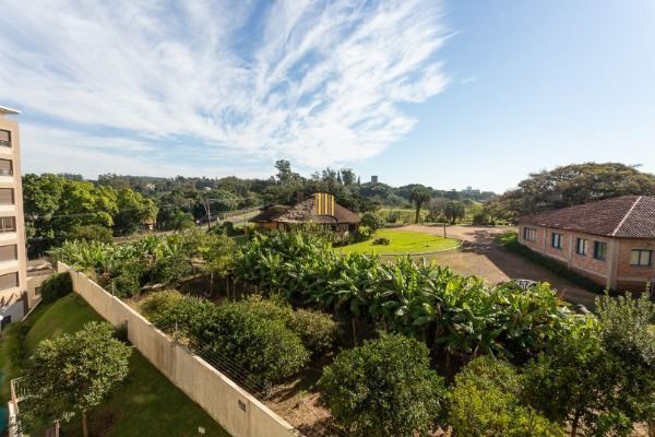 Apartamento em Porto Alegre, no bairro Cavalhada, com 3 dormitório(s), e 3 banhe