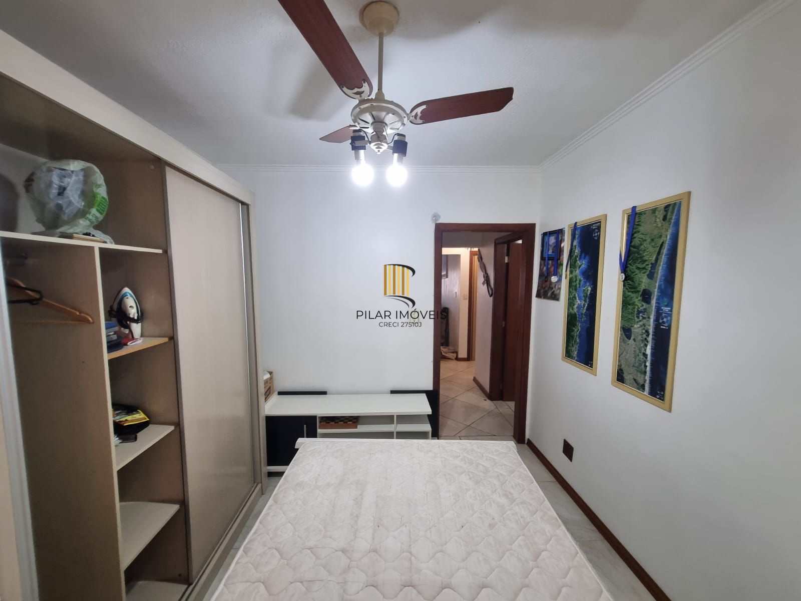 Apartamento em Porto Alegre, no bairro Tristeza, com 2 dormitório(s), e 2 banhei