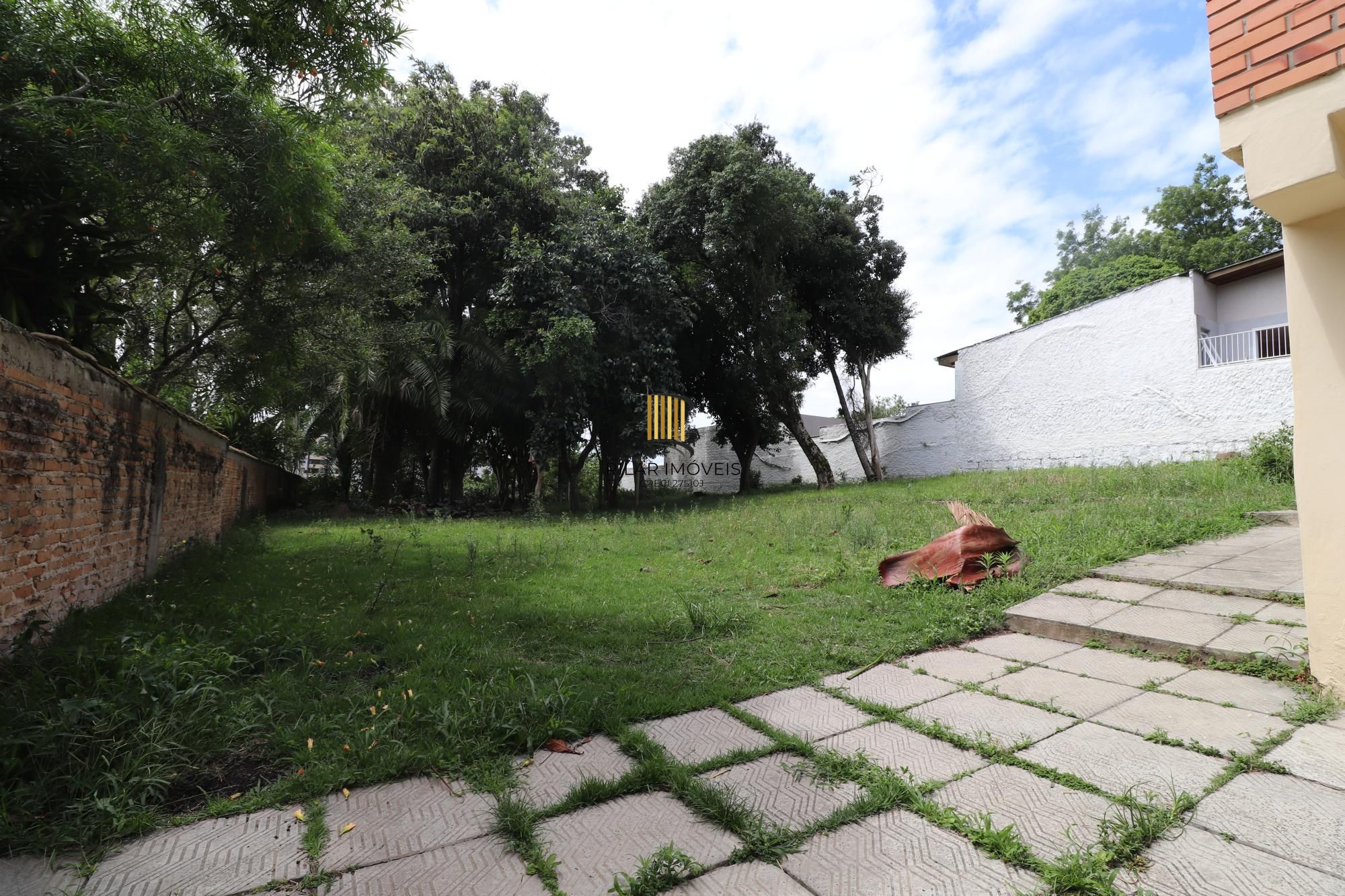 Excelente terreno plano, medindo 10,50 metros de frente e 61,6 metros frente fun