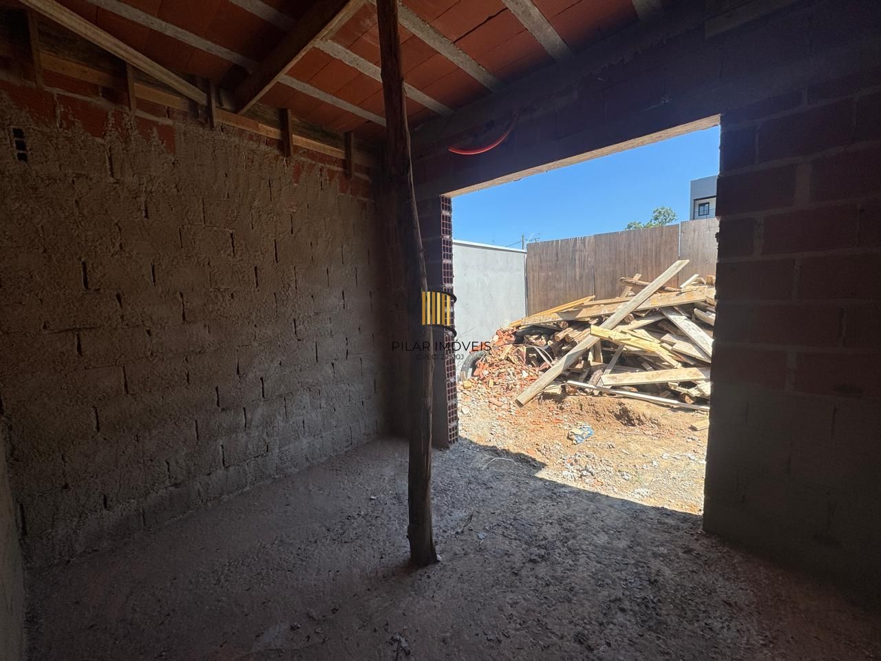 Casa térrea no complexo lagos de Nova Ipanema,87 m², 3 d - 1 suíte, 2vagas.