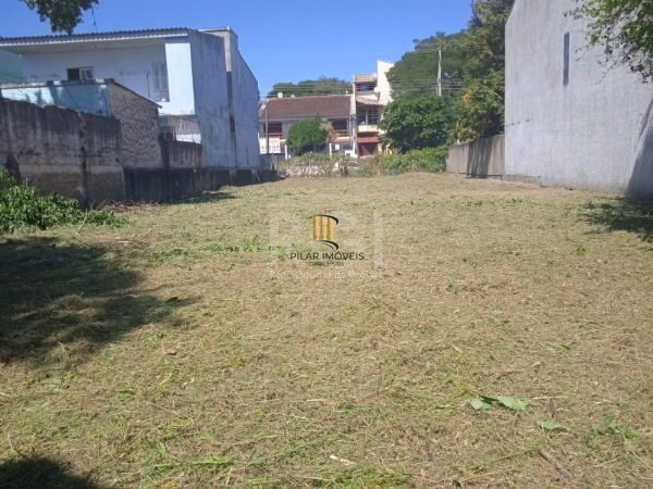 Terreno em Porto Alegre, no bairro Tristeza, à venda.