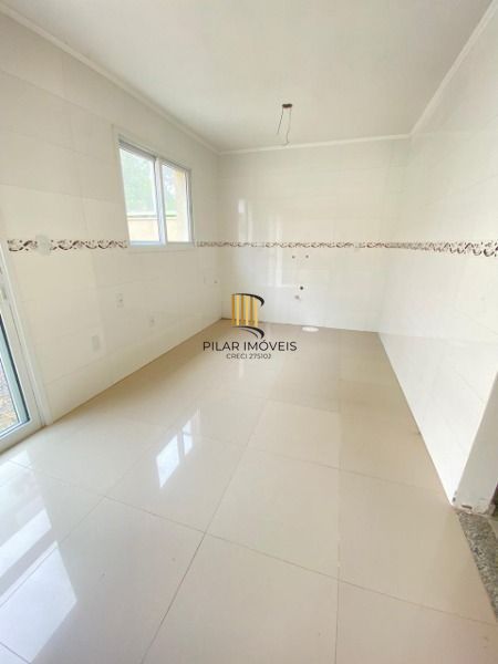 Casa para Venda - 202.55m², 3 dormitórios, sendo 2 suites, 2 vagas -