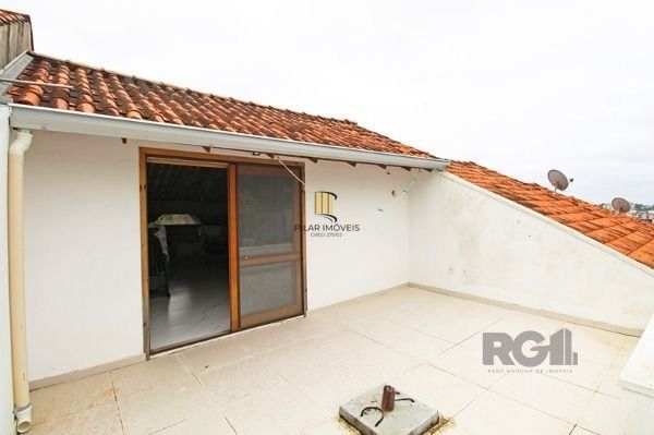 Casa Condomínio em Porto Alegre, no bairro Tristeza, com 3 dormitório(s), à vend