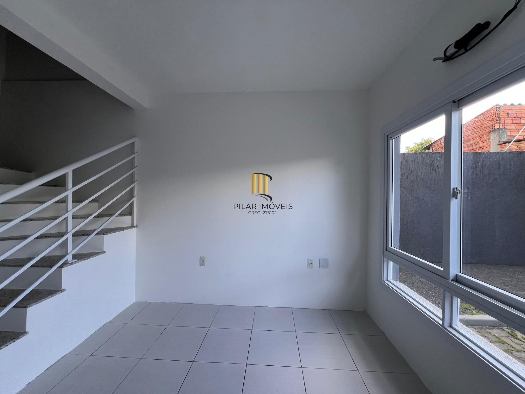 Casa em condomínio com 3 dormitórios.