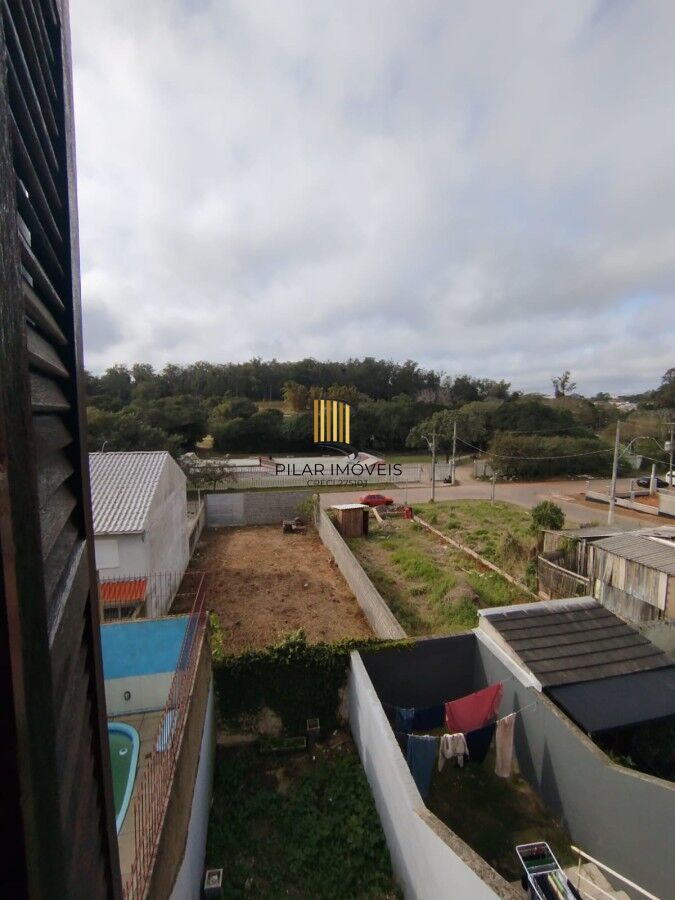 Sobrado triplex com 142m² -  apenas R$ 2.500,00 m² - aceita FGTS/FInanciamento