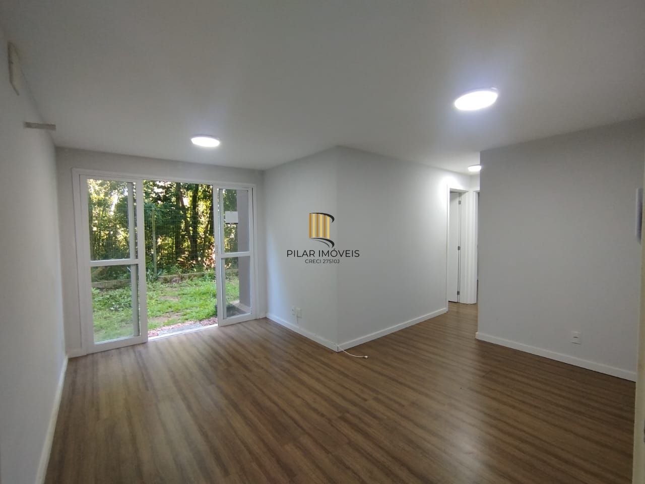 Um pedacinho do interior dentro de Porto Alegre - 2dorm com Pátio Gigante