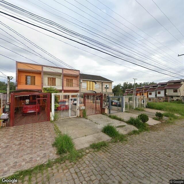 Sobrado triplex com 142m² -  apenas R$ 2.500,00 m² - aceita FGTS/FInanciamento - Pilar Imóveis