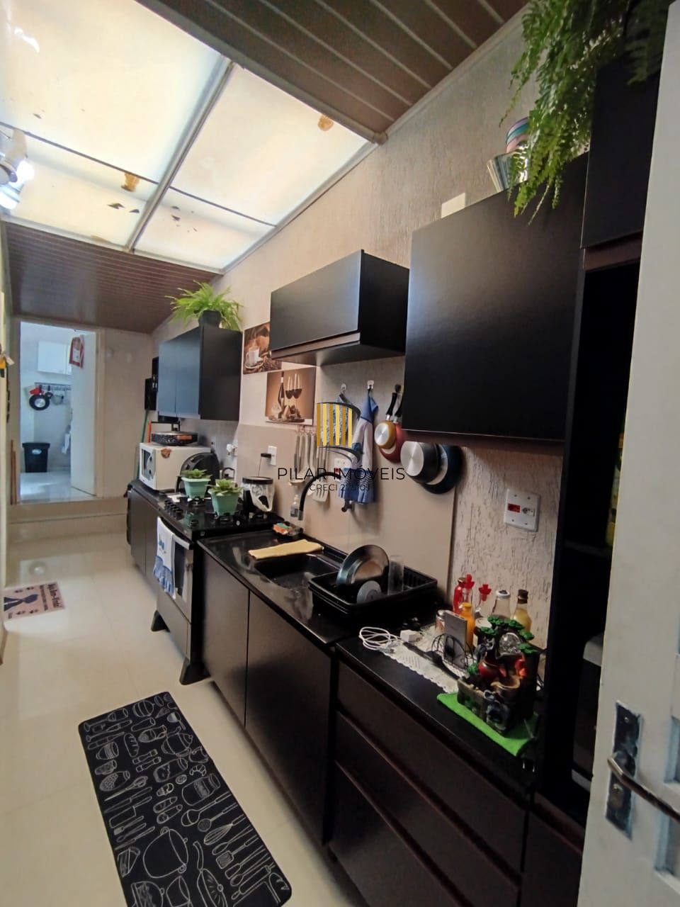 Ótima casa c/3 quartos, suite, 2 vagas e 120m², próximo á Igreja São Jorge