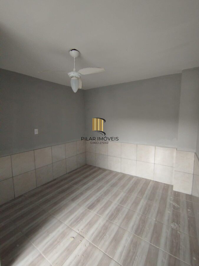Sobrado triplex com 142m² -  apenas R$ 2.500,00 m² - aceita FGTS/FInanciamento